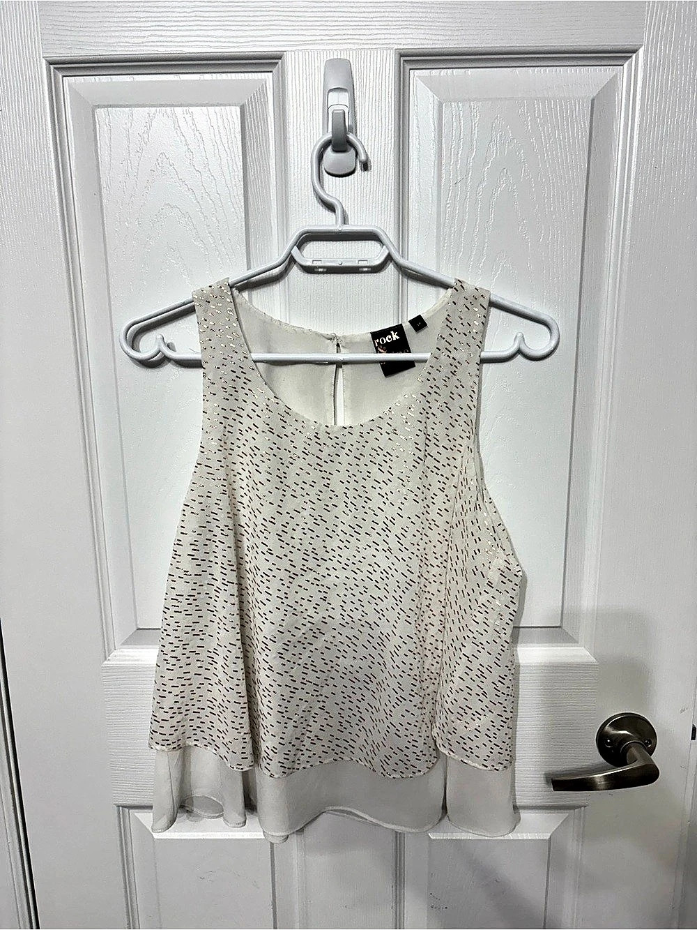 Rock & Rags Abstract Sleeveless Top in White & Gold Size Small Like New